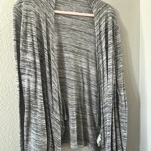 Gloria Vanderbilt White & Gray duster jacket